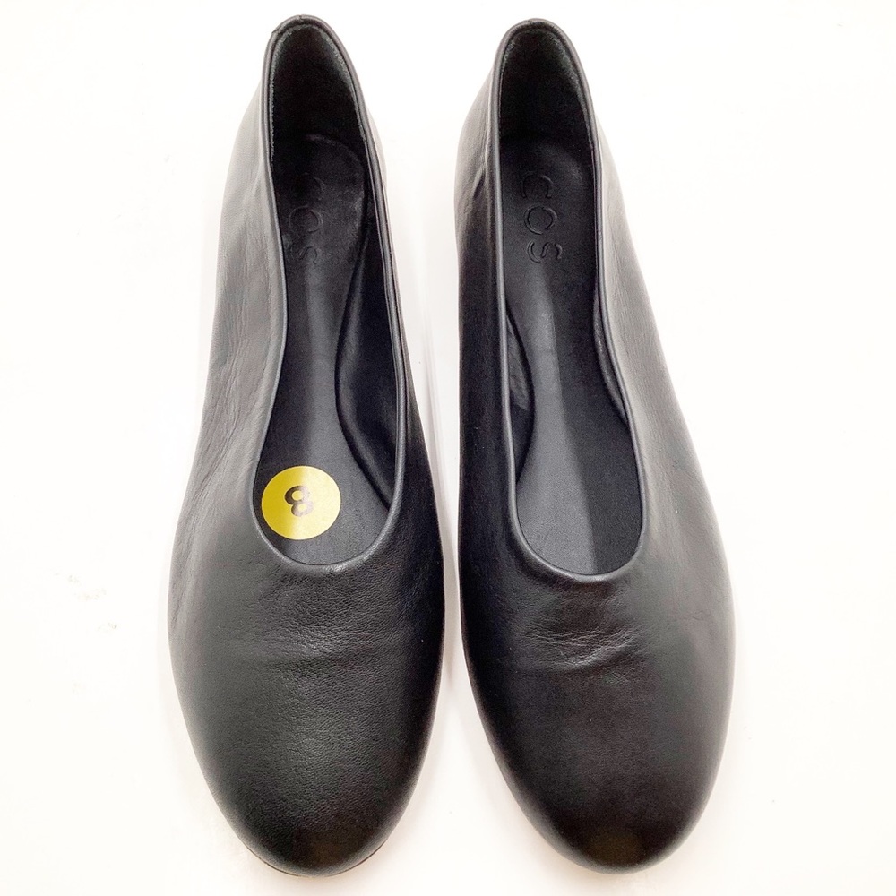 ๐{COS} Flats - Picture 5 of 5